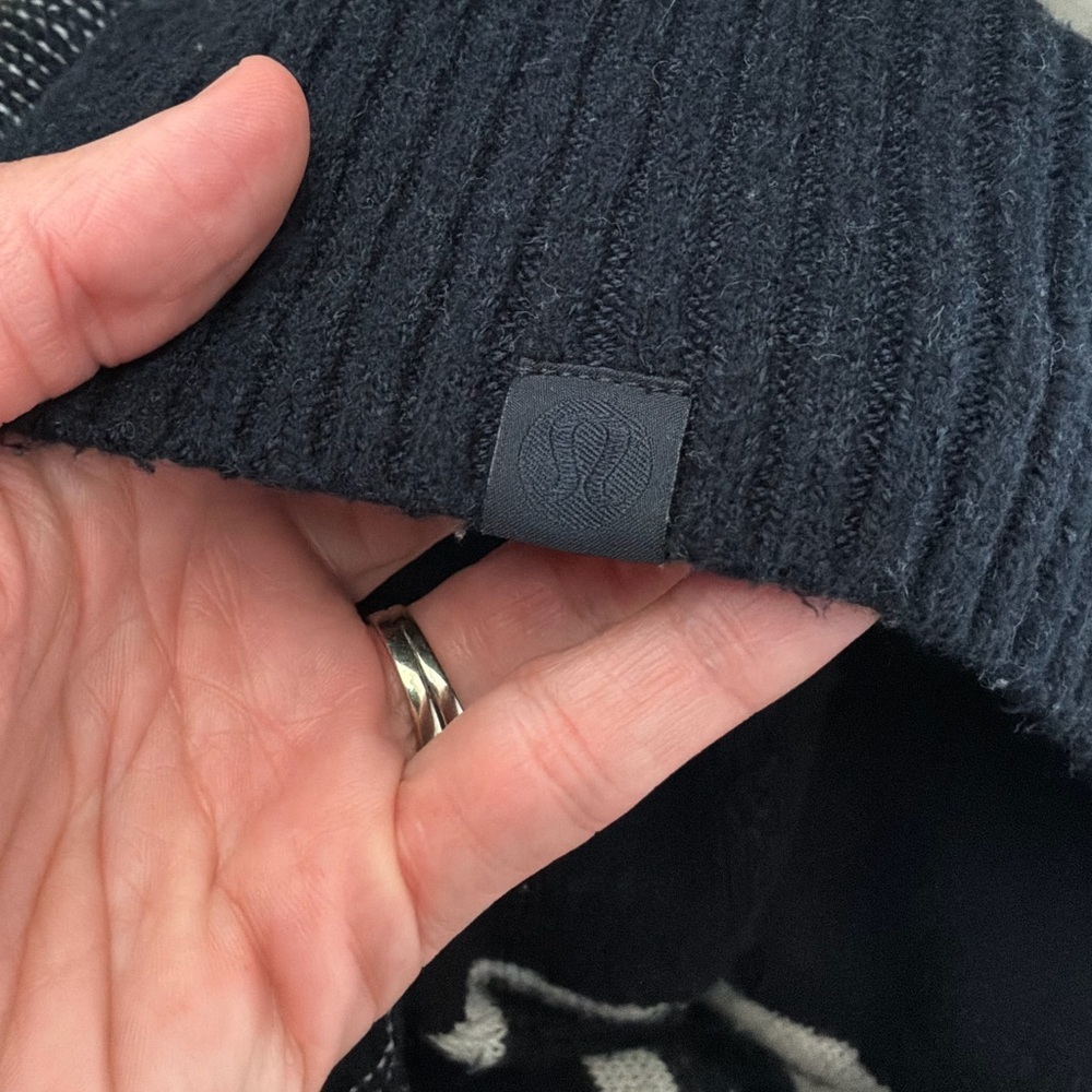 Lululemon Navy Blue Knit Merino Wool Blend Crewneck Pullover Sweater Size XXL - Picture 4 of 6